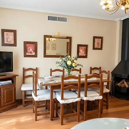 Casa Amplia En 8 Pax Urbanizacion Copos Cerca De Pistas * Sierra Nevada